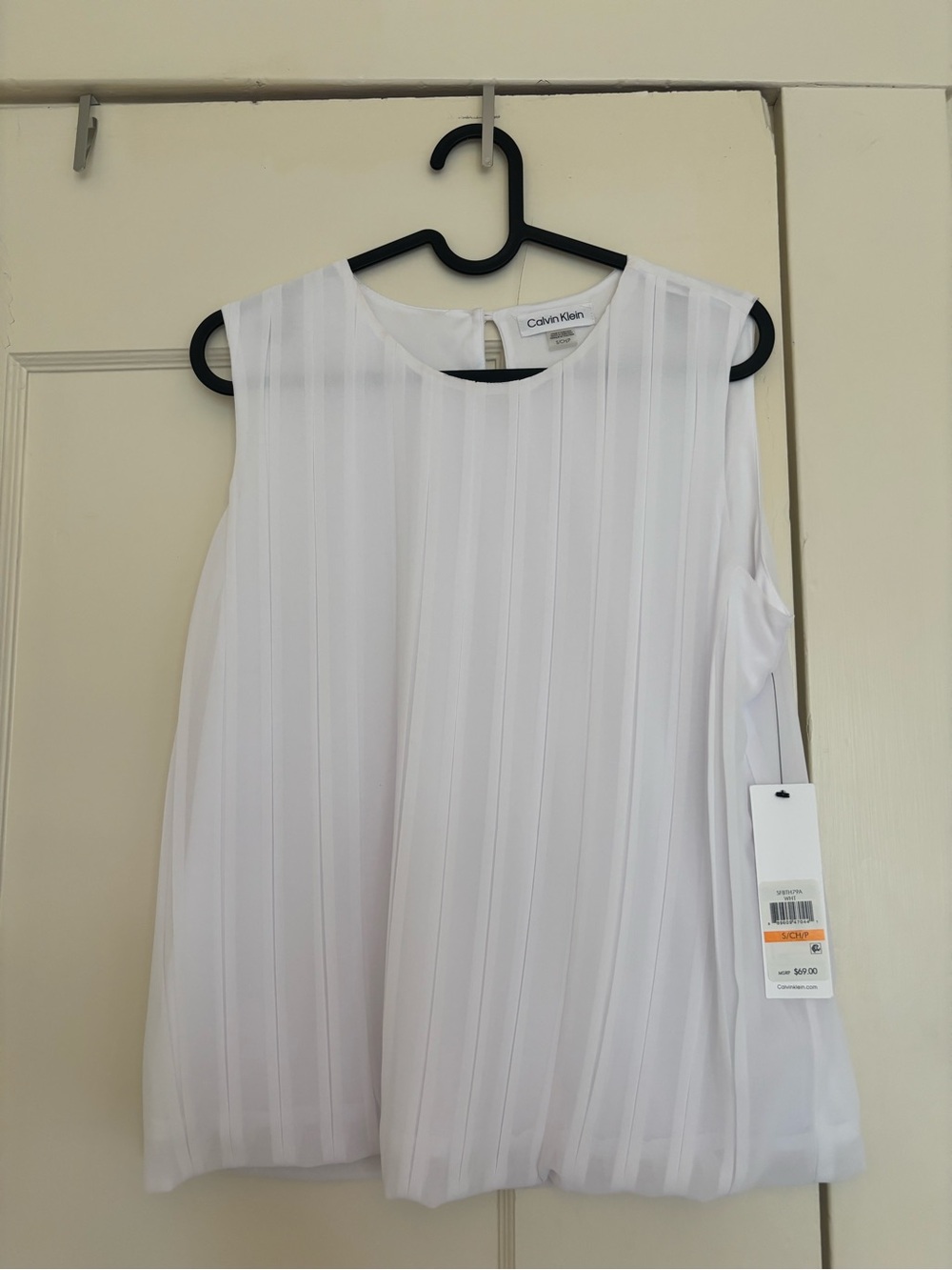 Calvin Klein White Pleated Sleeveless Top - Size Small